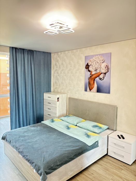 Центр,Яровиця, паркомісце ,подобово від 1000 погодинно від 550