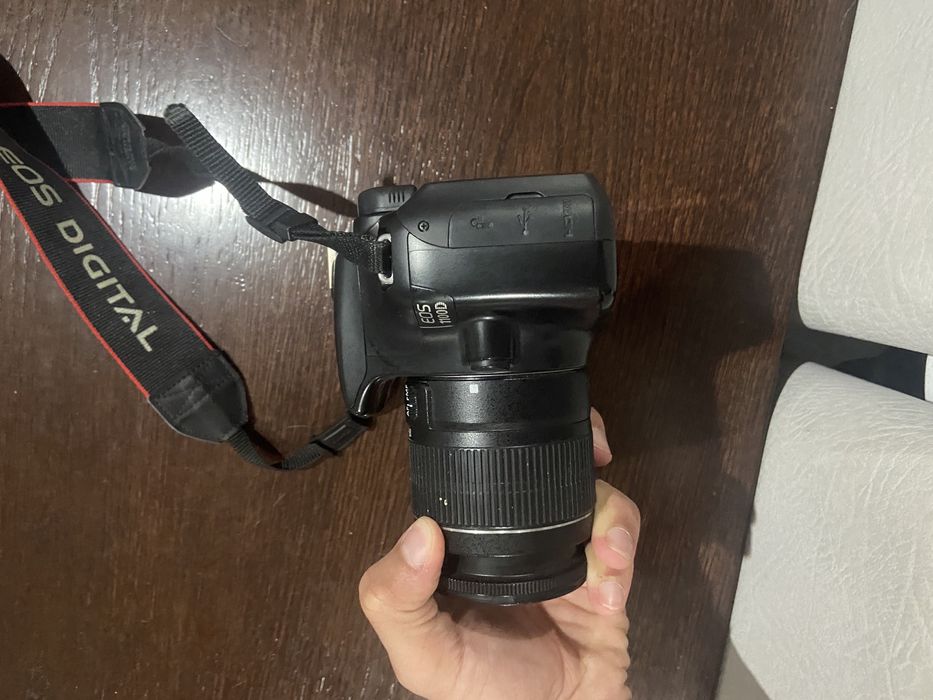 Canon EOS 1100 D