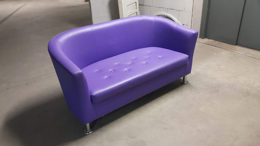 Sofa dwuosobowa, fotel do siedzenia