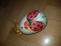 papierowe tekturowe jajko jajeczko Wielkanocne biedronka piękne hit