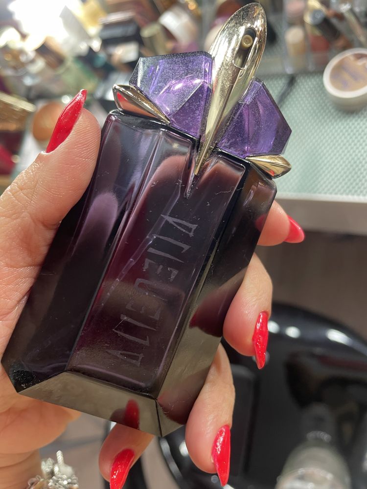 Mugler Alien Perfumy