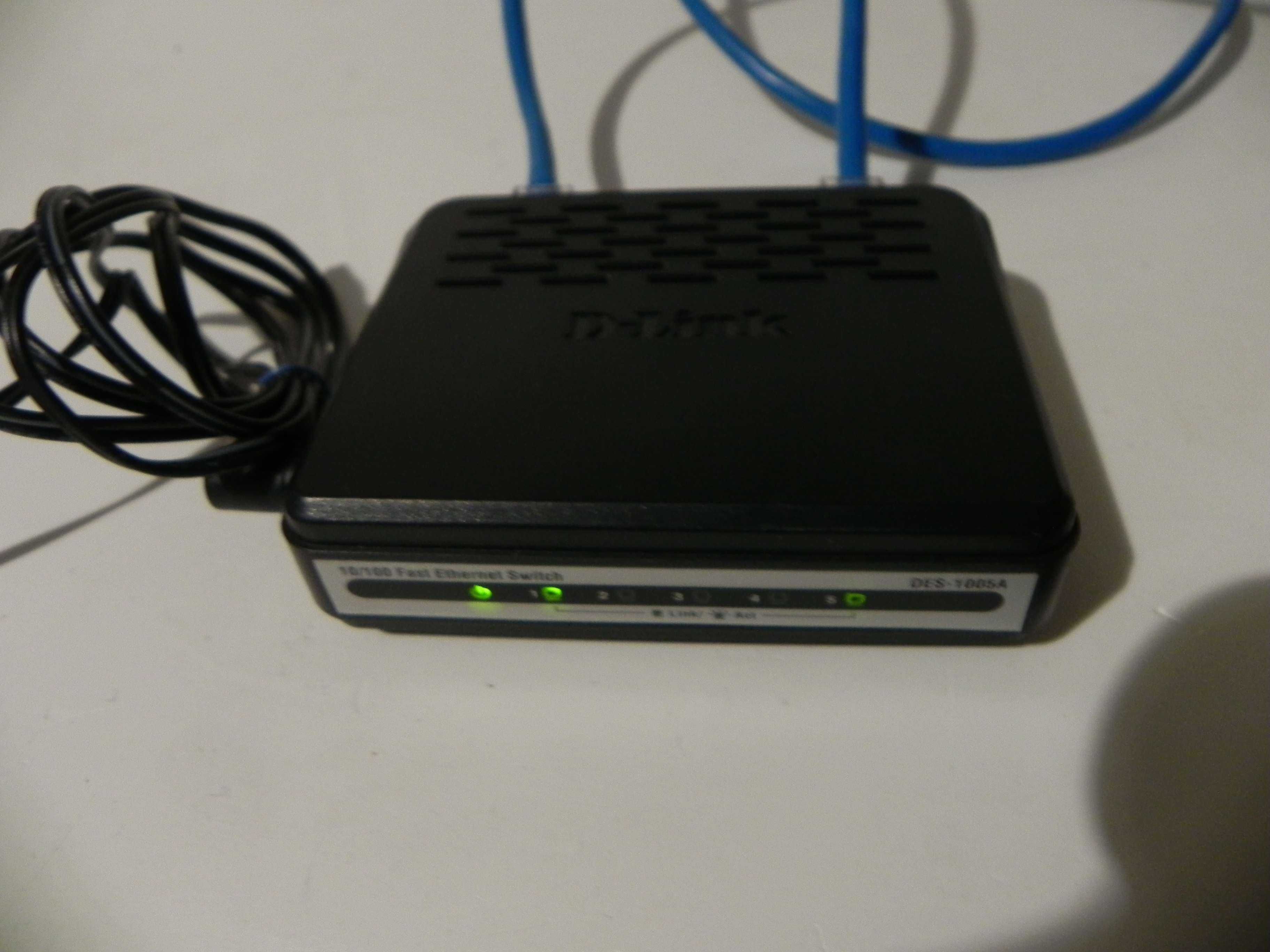 D-Link DES-1005A, 5портів 10/100/200 Ethernet новий свіч з БЖ D-Link