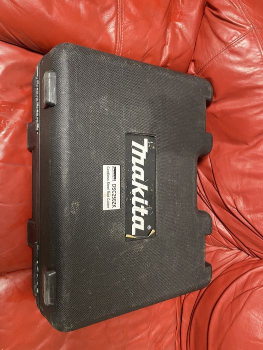 Makita przecinarka do prętów 18v li-ion zbrojeniowych dsc250zk