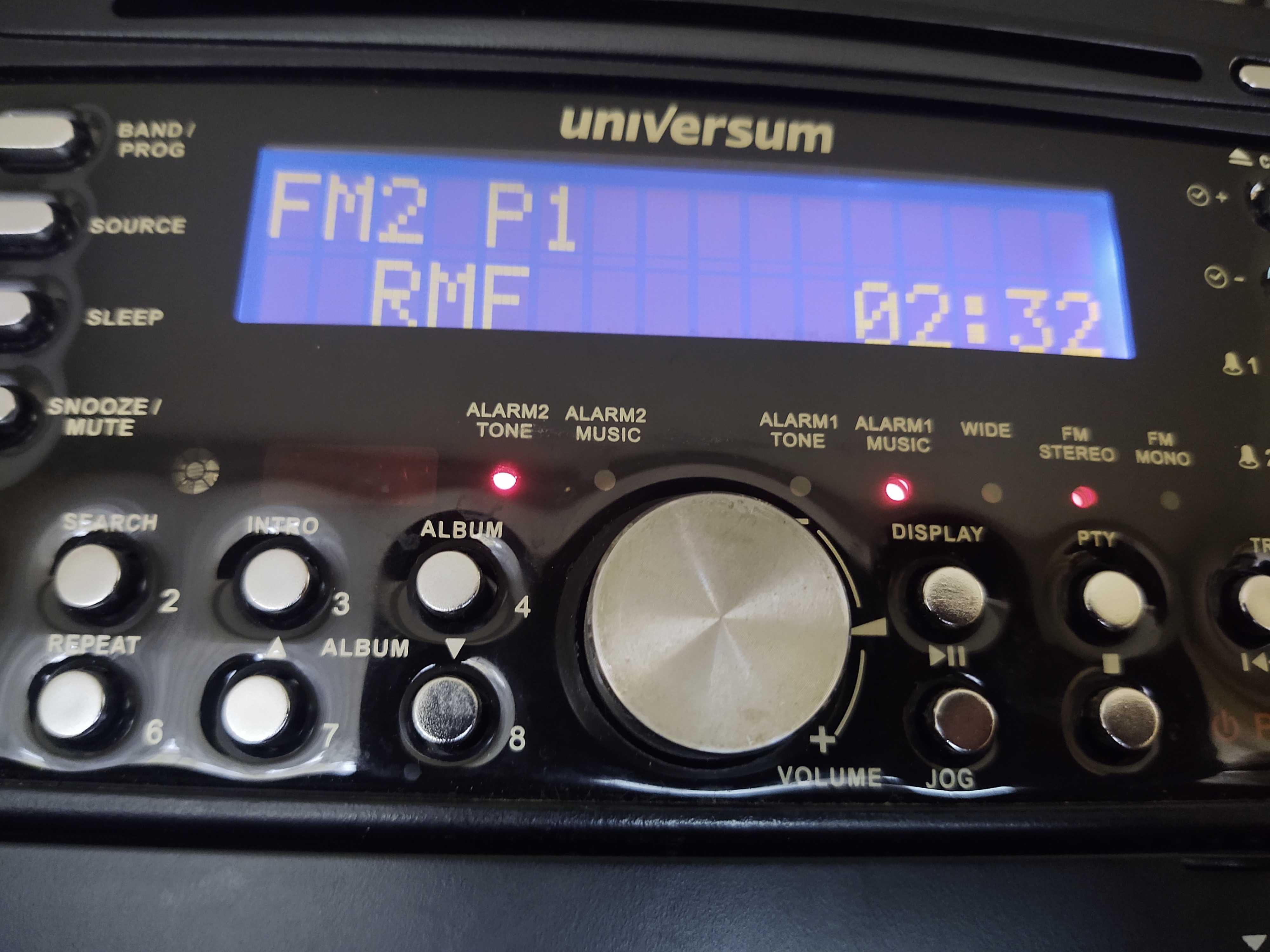Amplituner z USB, CD, radiem i inne