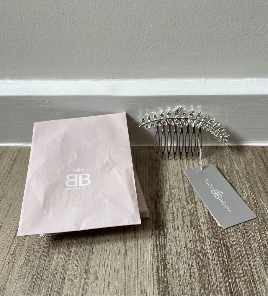 Pente de cabelo para cerimónia novo (Bijou Briggite)