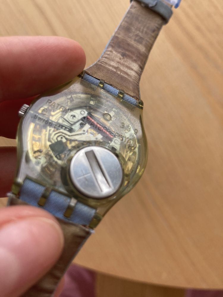Zegarek Swatch z 2003 roku