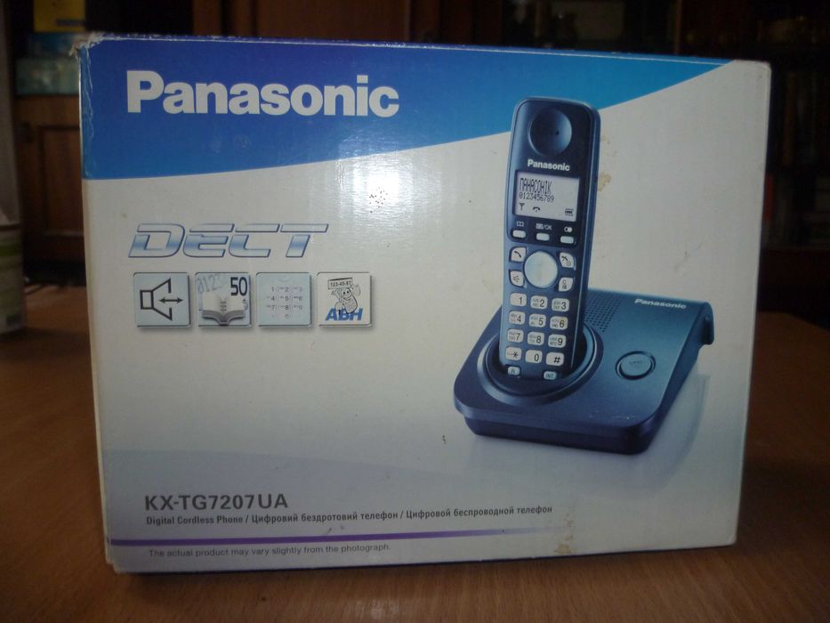 Цифровий бездротовий телефон Панасонік KX-TG7207UA