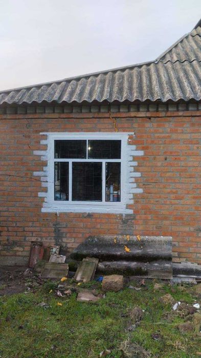 Будинок в селі Писарівка Полтавської області