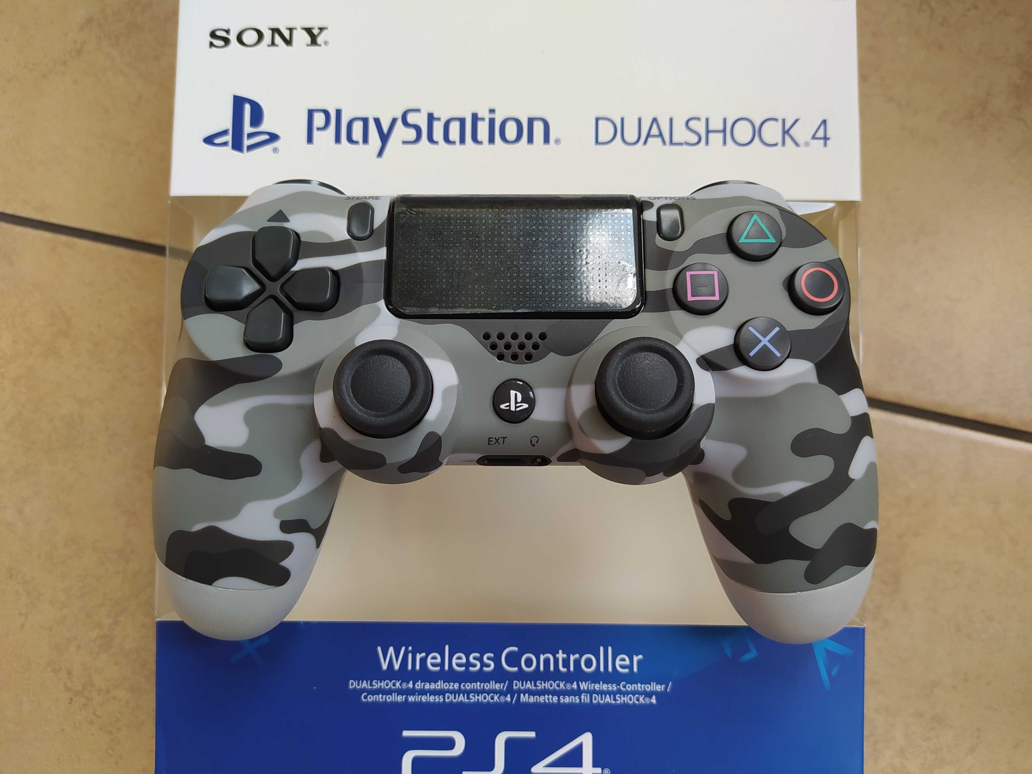 Kontroler pad od PC lub konsoli PS4 szare moro pudełko