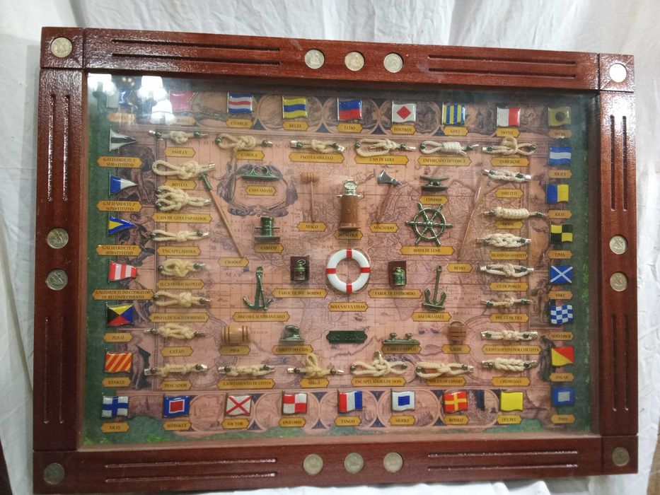 Quadro nós de marinheiro, artefactos navais e mais palamenta náutica