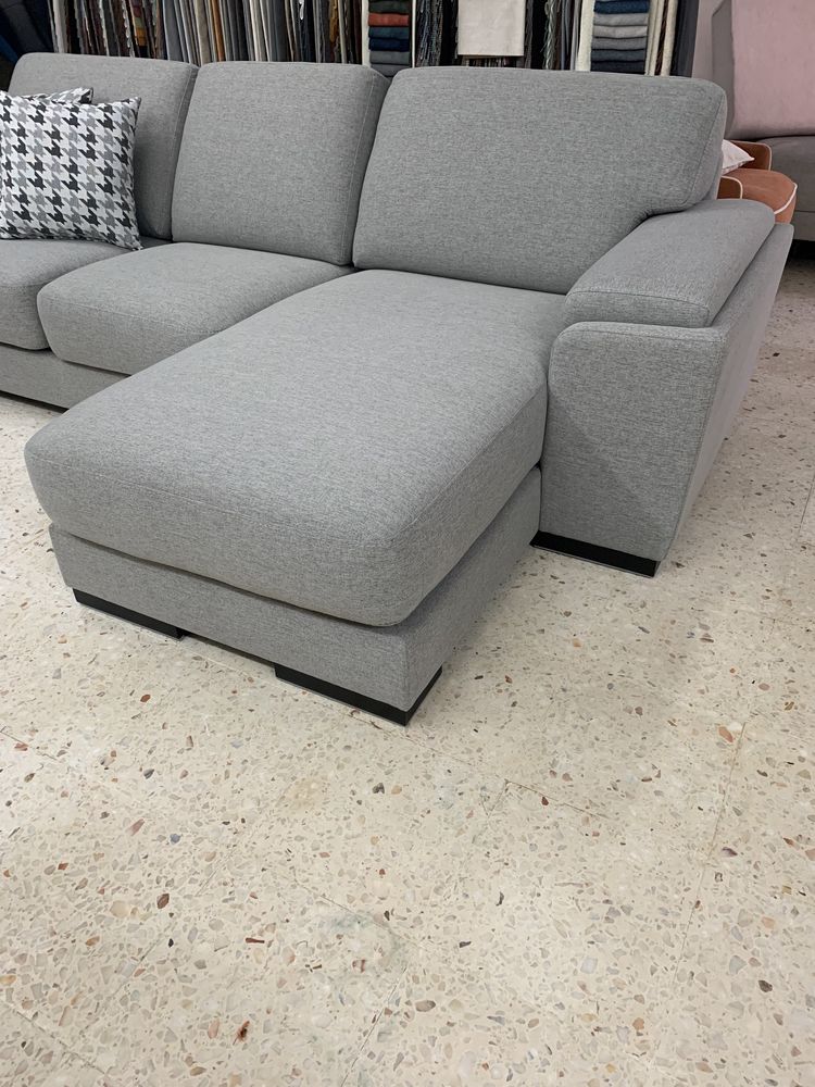 Sofa mais chaise longue Novo de fabrica