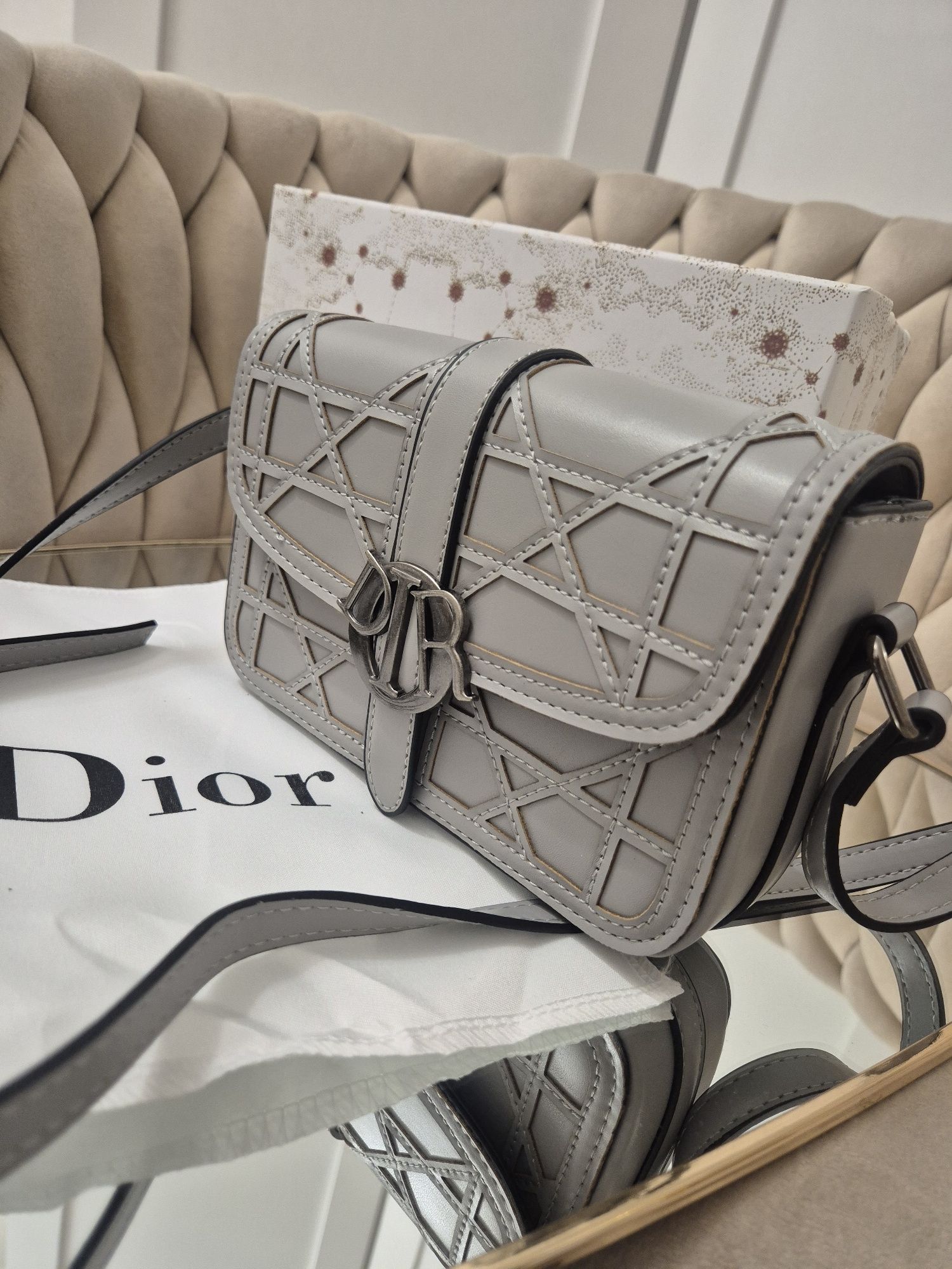 Torebka christian dior szara z pudełkiem komplet na pasku