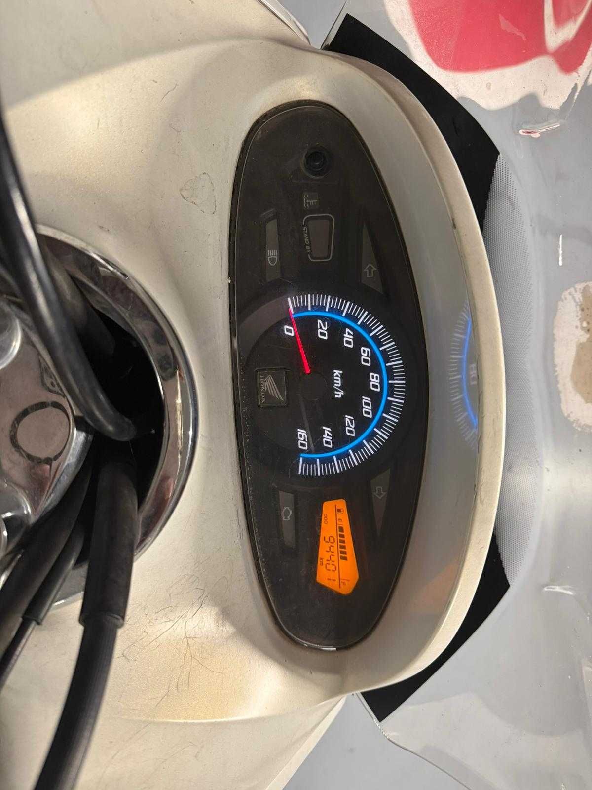 Vende-se PCX 2012