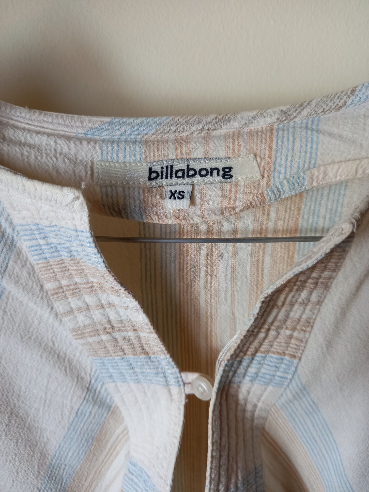 Blusa Billabong tamanho XS