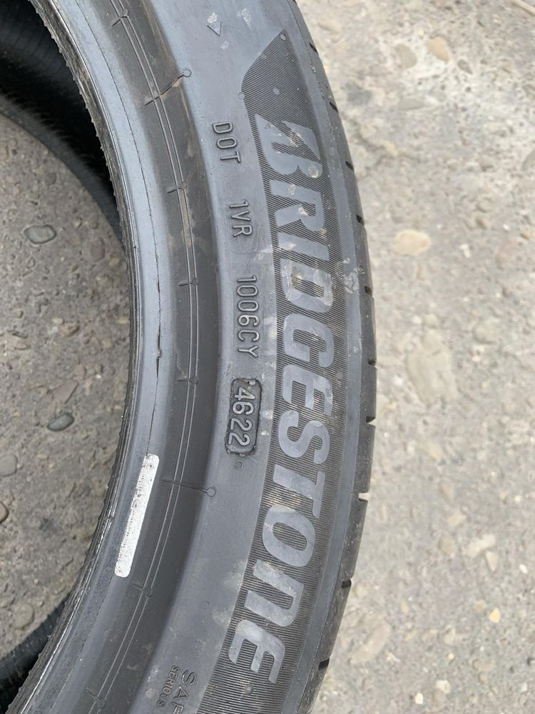 Шини 285/40 R20 Bridgestone літо 2022р,5,7мм