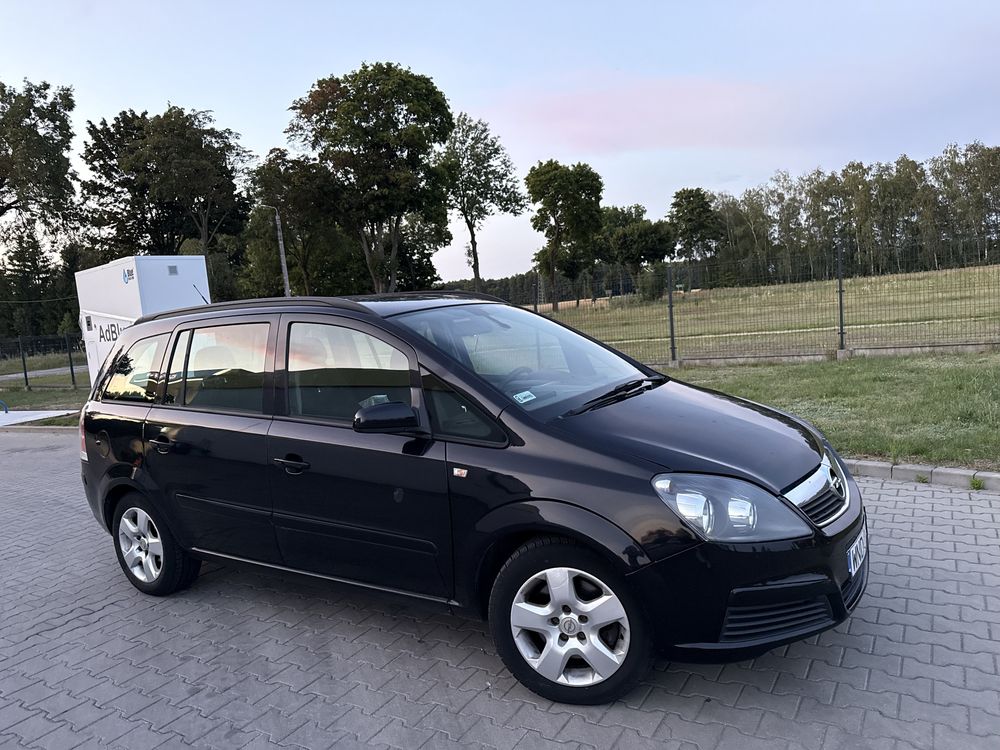 Opel Zafira B 2006r 1.9cdti 122km/7 osobowy/Hak/Bez wkładu