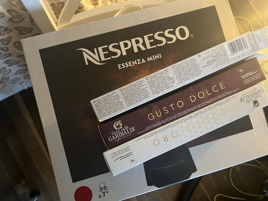 Капсульна кофеварка «NESPRESSO»
