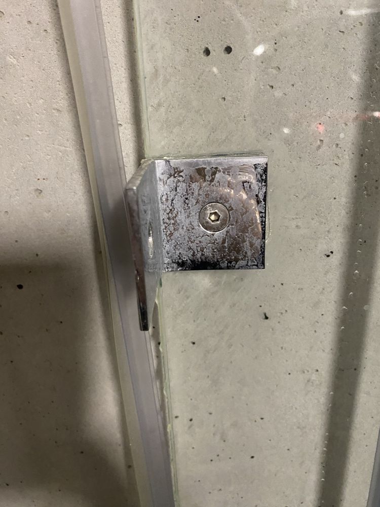 Drzwi prysznicowe gr. 8mm plus scianka boczna