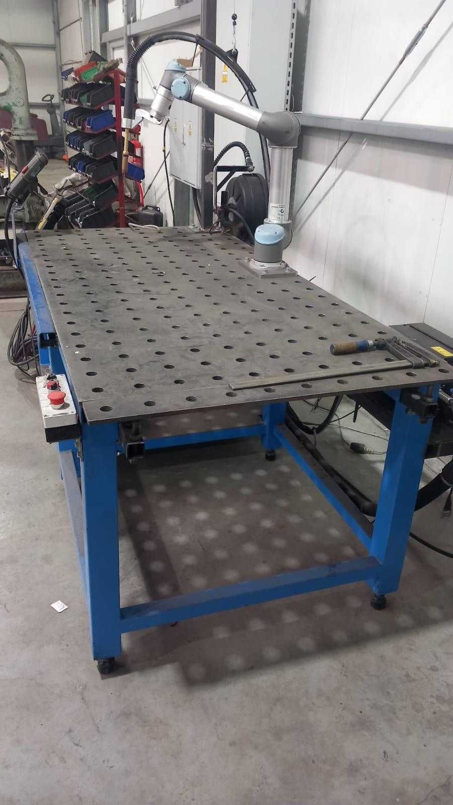 Zrobotyzowane stanowisko spawalnicze Universal Robots Cobot