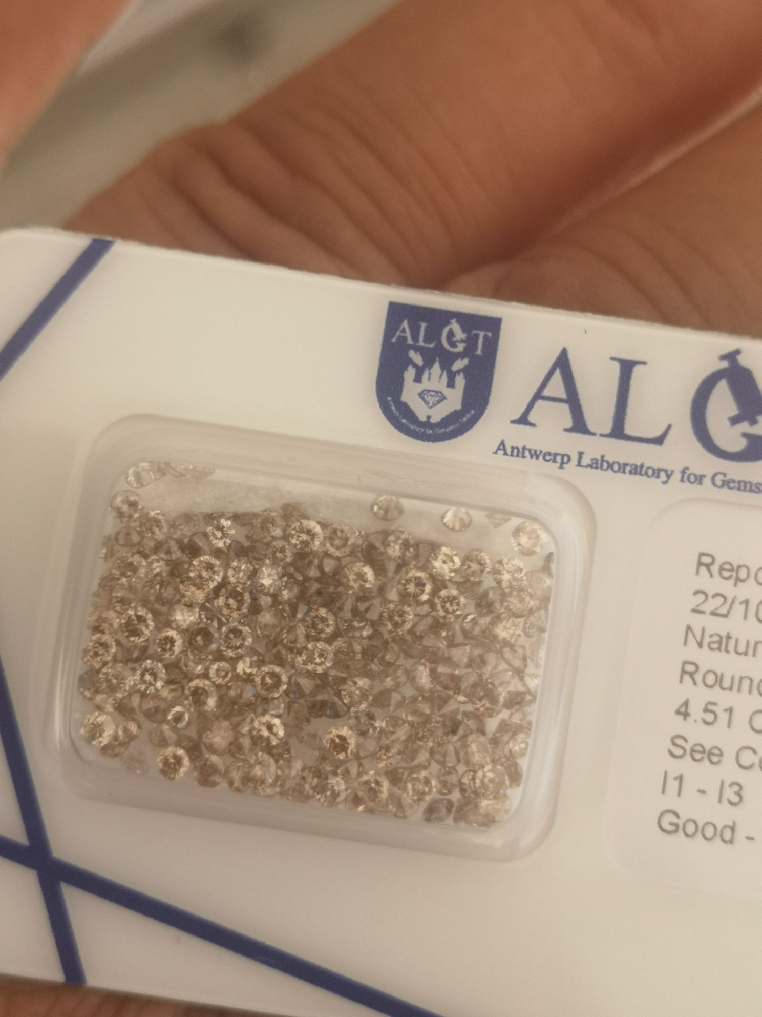 Diamantes, vendo, selados e com documentos!!! Baixa de valor.