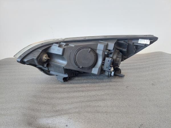 Ótica / farol direita KIA Rio III (UB)