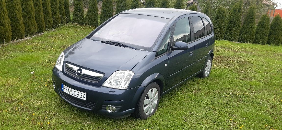 Opel Meriva wersja Cosmo 1.8 benzyna