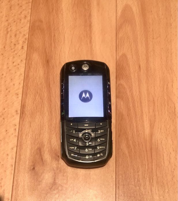 Ретро вінтажний Motorola E1000