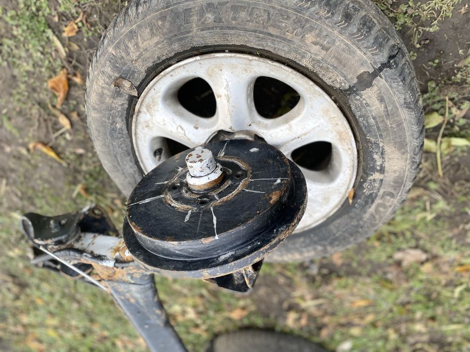 Задня балка Passat b3 сидан