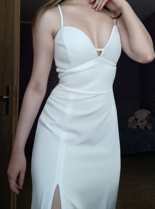 вечірня- весільна сукня біла