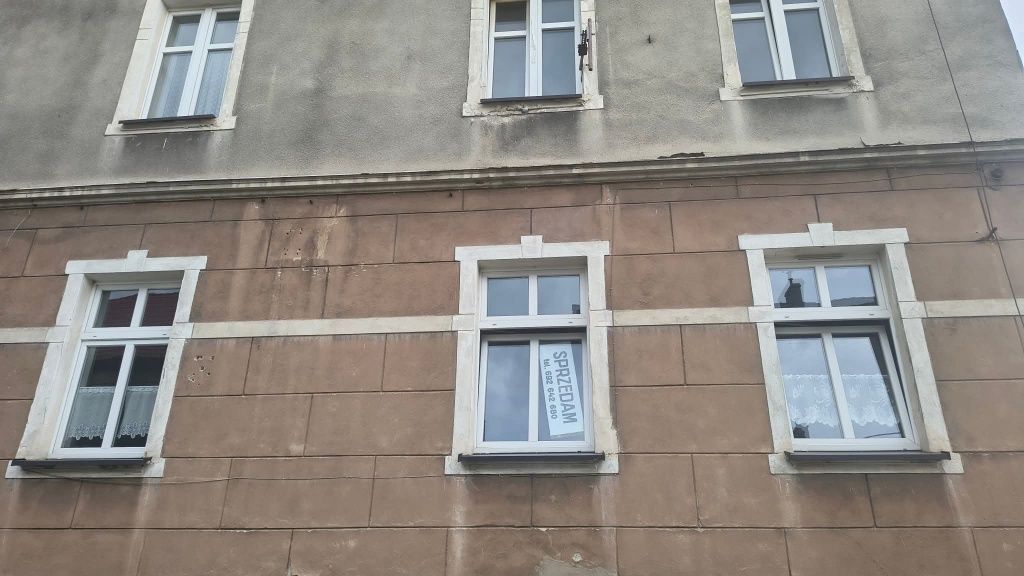 Sprzedam mieszkanie w Żarowie
