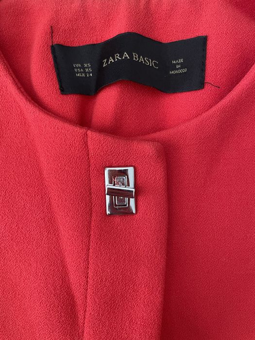 Blusão Vermelho Zara