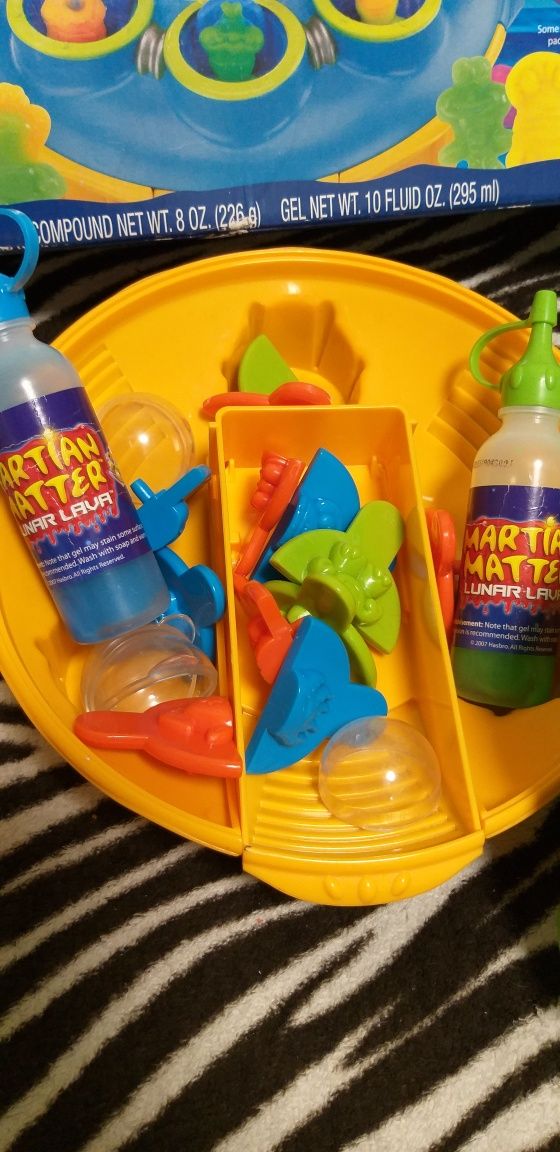 Набор для лепки Hasbro с подстветкой Martian Matter Alien
