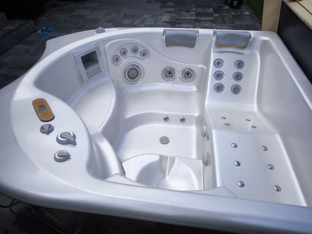 Jacuzzi zewnętrzne