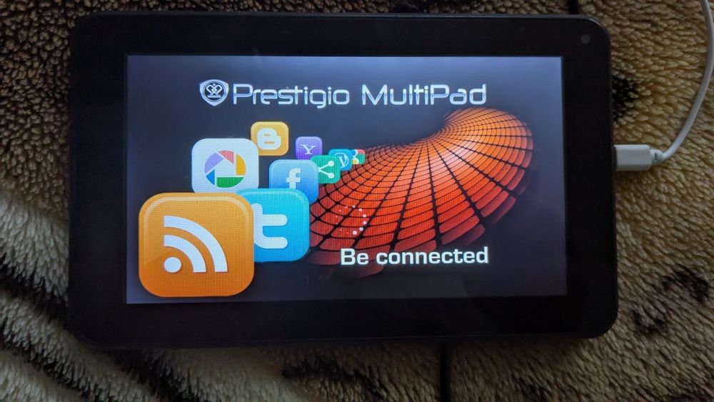 Планшет Prestigio multi pad
