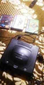 Sega Saturn com jogos incluidos + comando