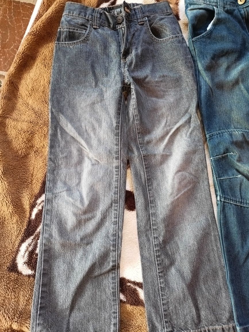 Spodnie dżinsowe dla chłopca 140