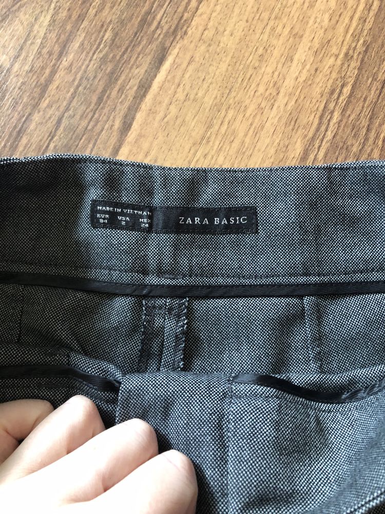 Szare spodnie Zara 34