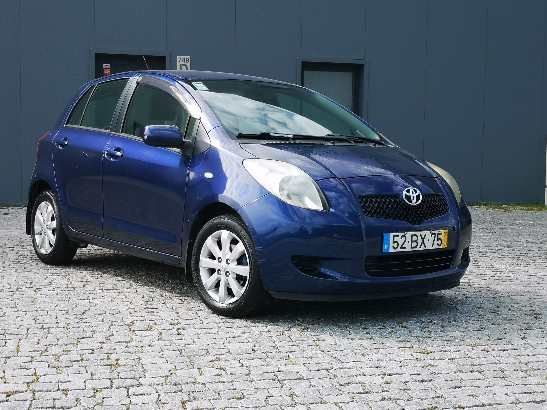 Toyota yaris 1.0 vvti