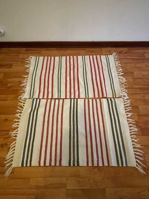 2 Tapetes (90x55 cm)