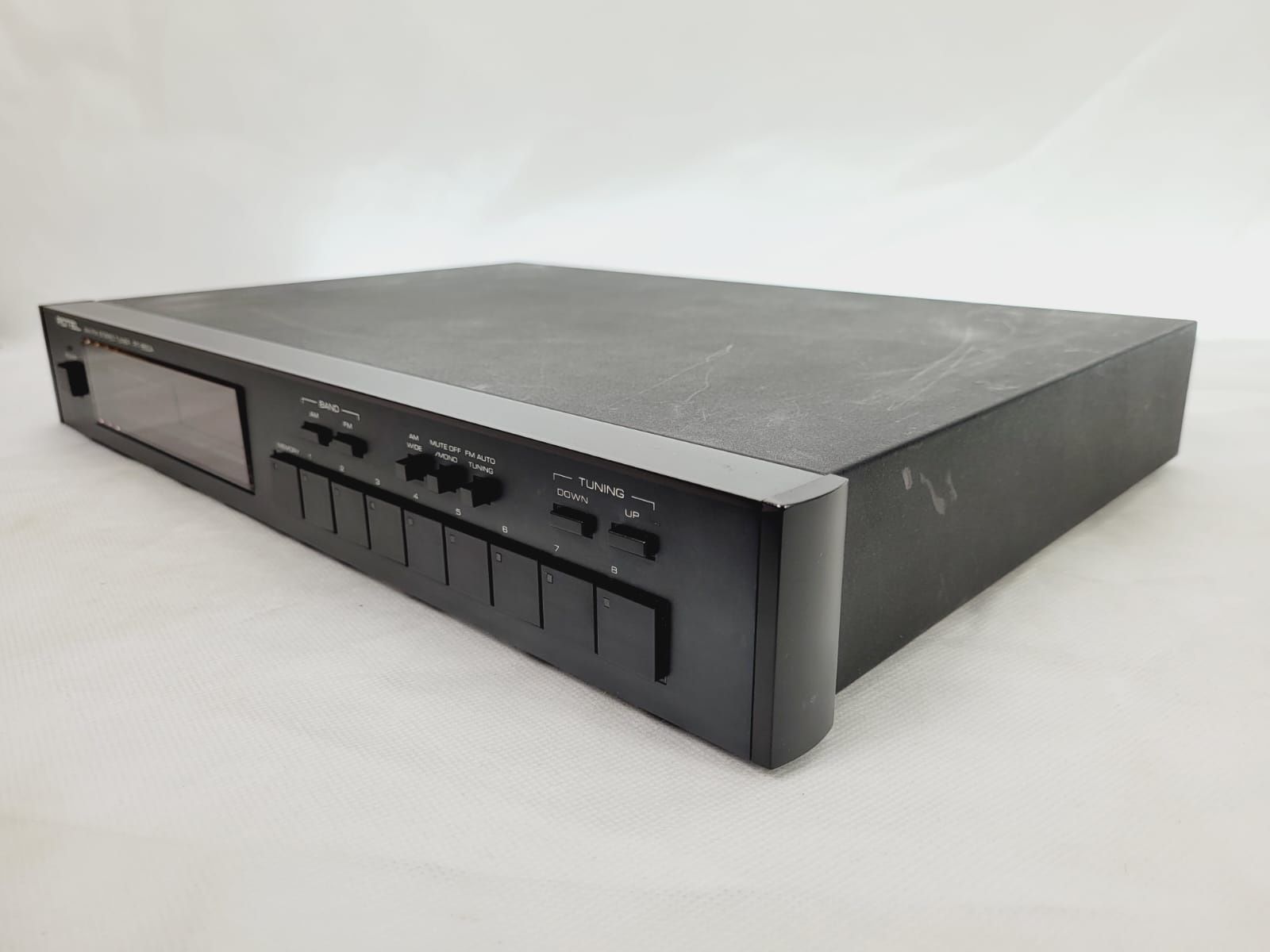 Tuner Rotel RT 850A radio FM audiofilskiej klasy Dobór Audio