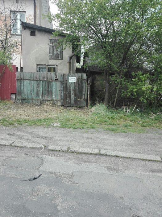 Sprzedam garaż i pomieszczenia gospodarcze