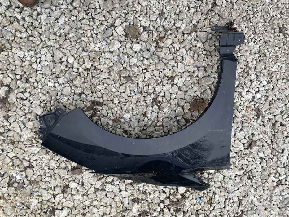 błotnik przod prawy przod Nissan Leaf II