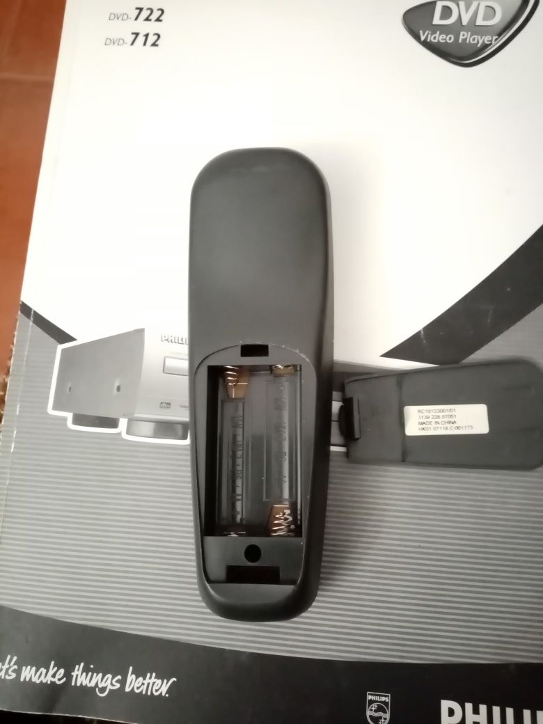 Comando e manual Philips DVD 722  e 712