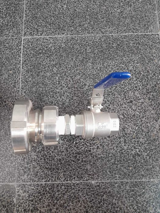 Torneira adaptada - Depósito leite refrigerado