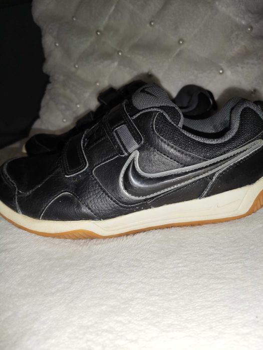 Buty chłopięce Nike 32