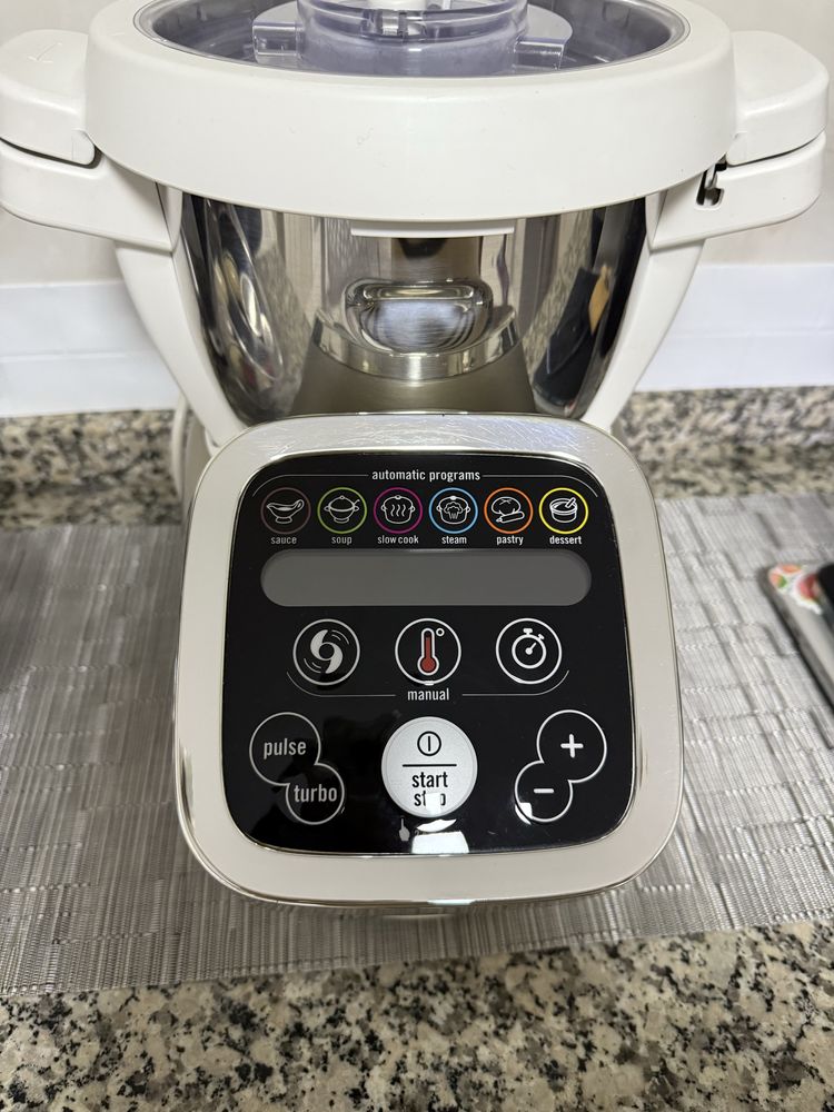 Robot Moulinex Cuisine Companion .HF800A13