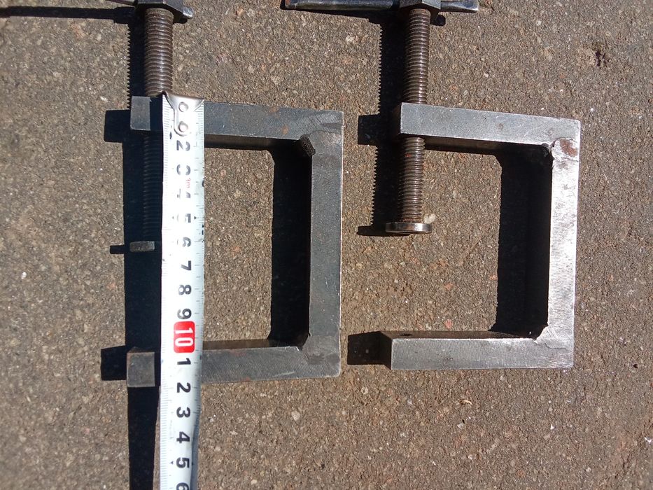 Струбцина старинная саморобная.