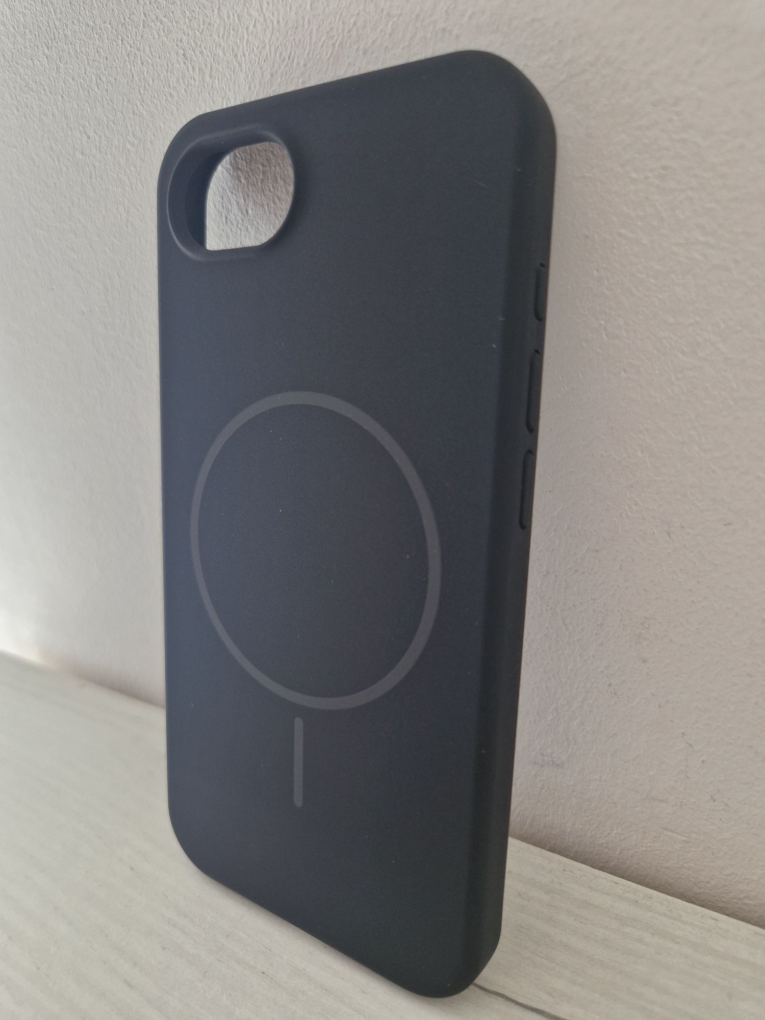 Magsafe Slim Silicone do Iphone 16e czarny