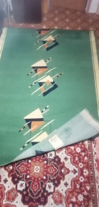 Продам палас на підлогу 1950х2630