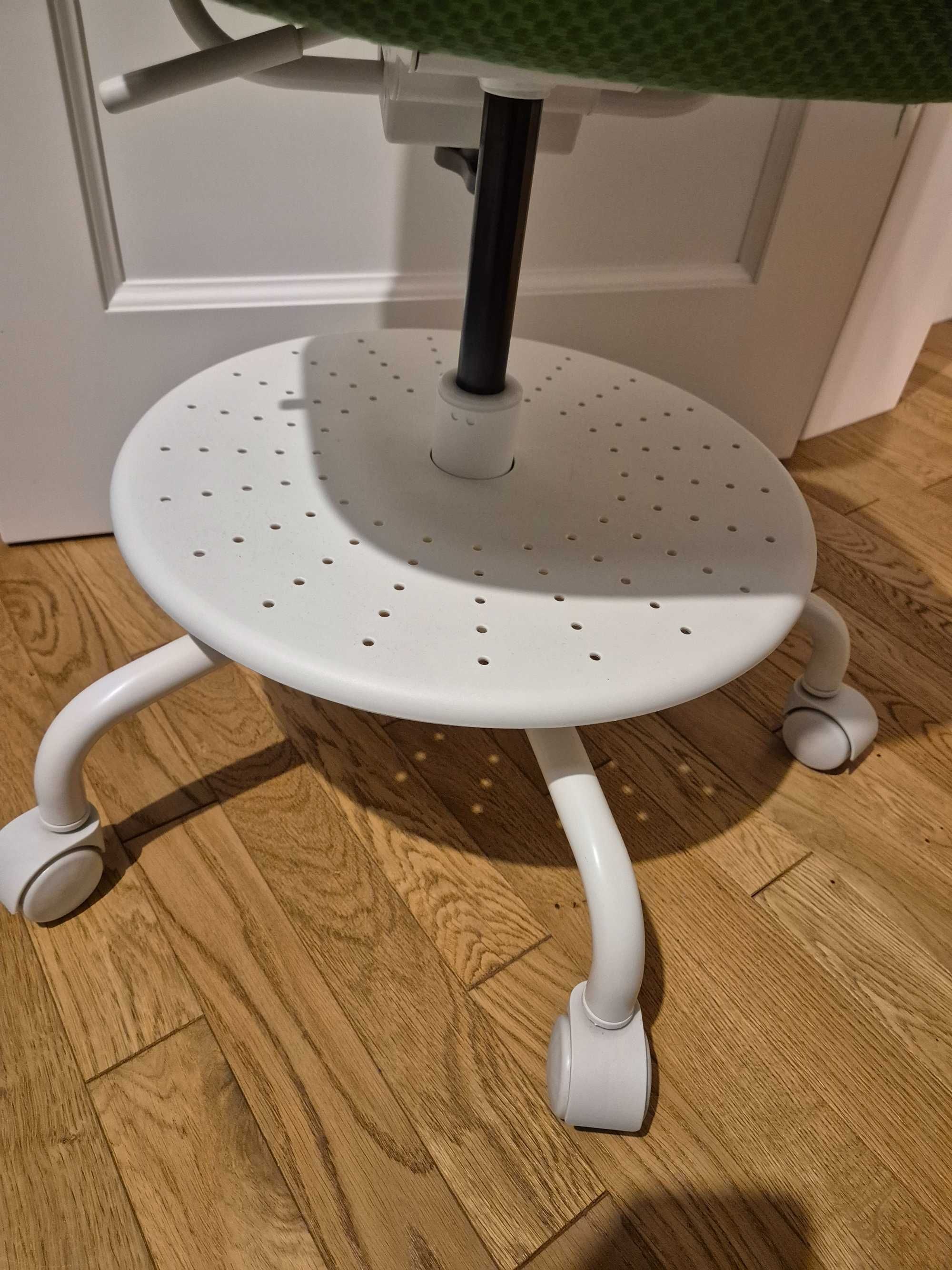 Dziecięce krzesło obrotowe VaiMUND_Ikea
